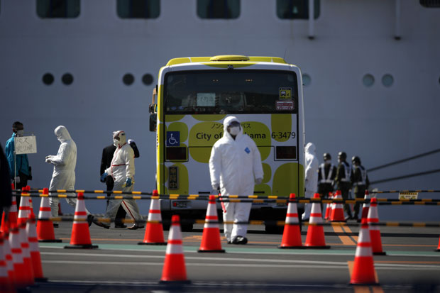 Двоје путника на крузеру Дајмонд принцес преминуло од корона вируса, 29 у критичном стању